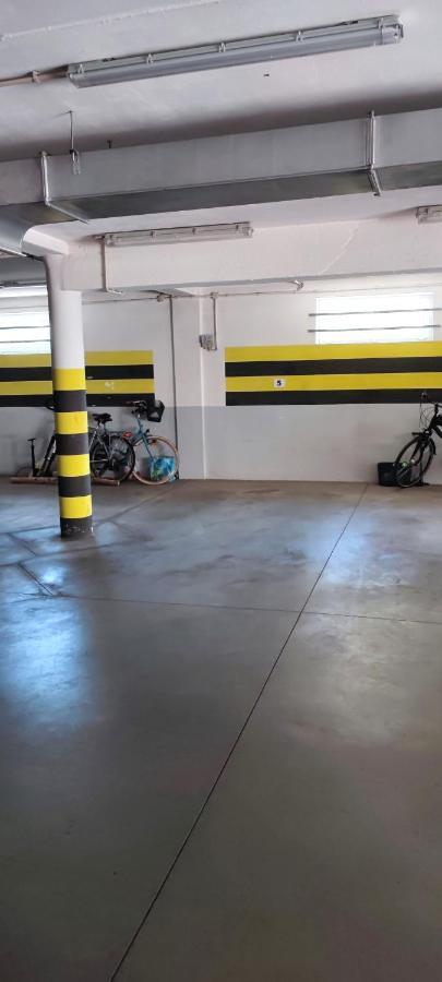 Cosmopolitan Apartament Z Bezplatnym, Prywatnym Parkingiem W Hali Garazowej Stary Toruń Exterior foto